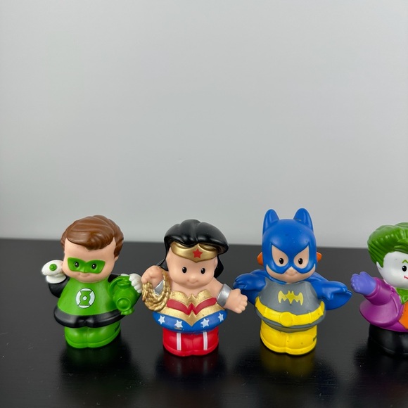 Fisher Price Little People Lot of 6 DC Superhero Super Friends Hero Figurines - Picture 3 of 4